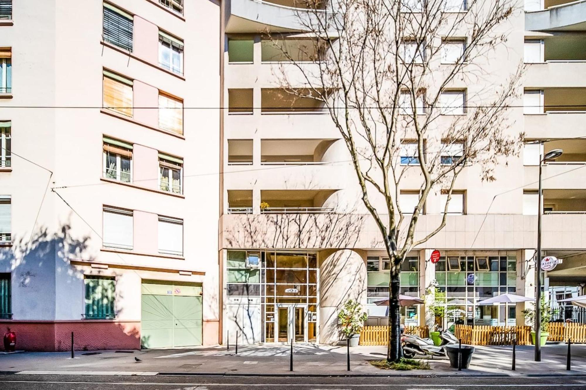 Appartement Cosy Avec Balcony And Garage-Charpennes Villeurbanne Exterior foto